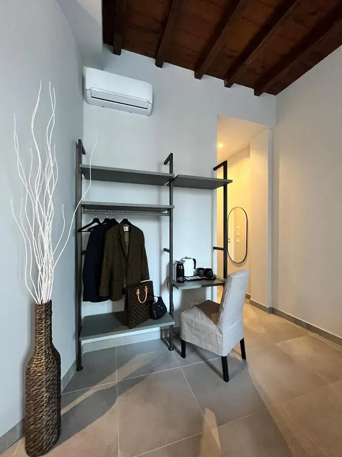 Soha Piazza Di Spagna Boutique Rome Italy