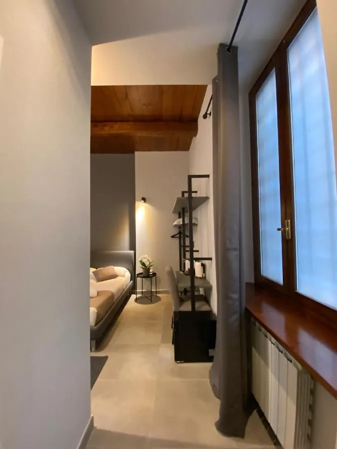 Soha Piazza Di Spagna Boutique Rome 0*,  Italy