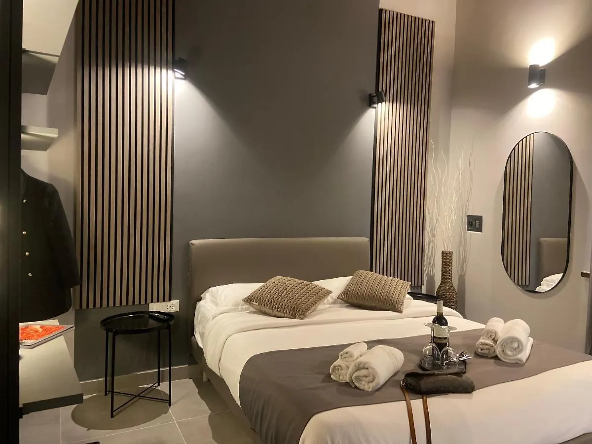 Soha Piazza Di Spagna Boutique Rome Italy