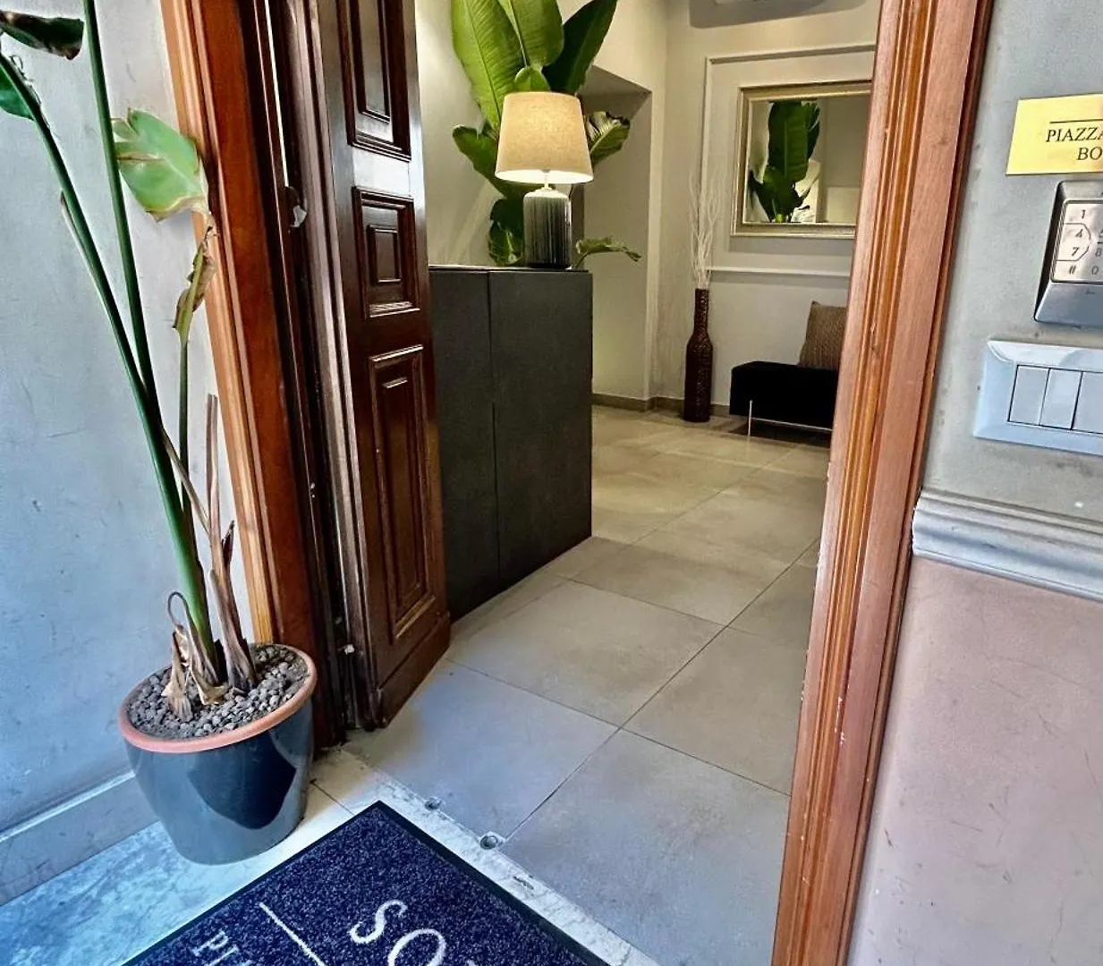 Soha Piazza Di Spagna Boutique Rome 0*,  Italy